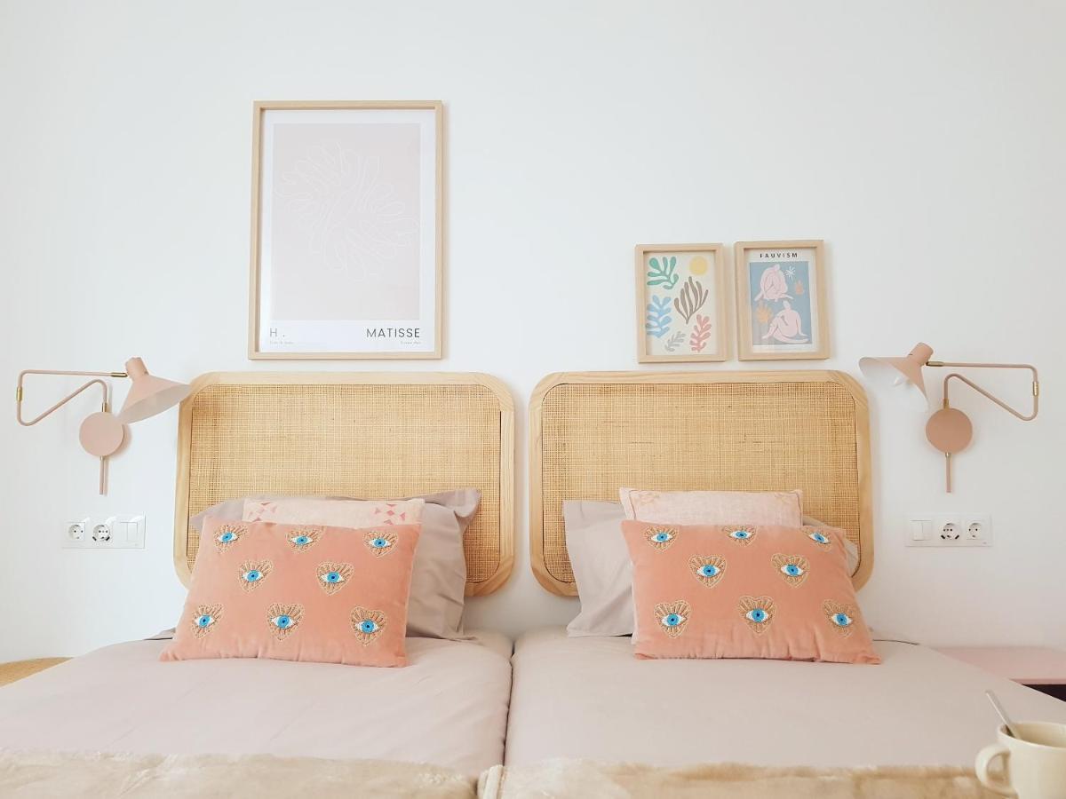 Bright And Modern Apartment In Bilbao City Center Esterno foto