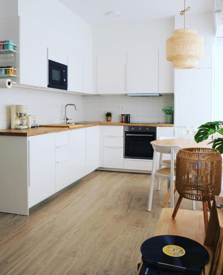 Bright And Modern Apartment In Bilbao City Center Esterno foto