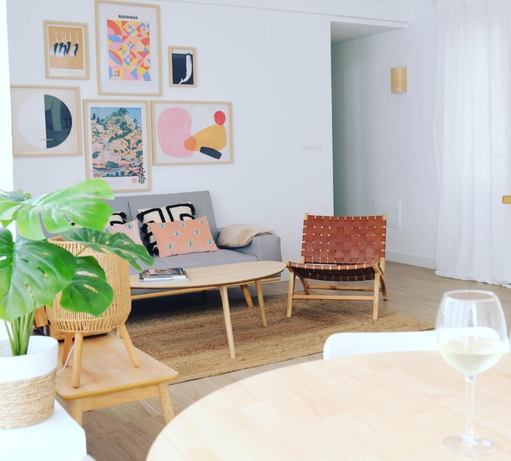 Bright And Modern Apartment In Bilbao City Center Esterno foto